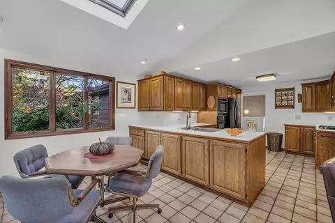 35 Berkeley Rd, Framingham, MA 01701 photo 12