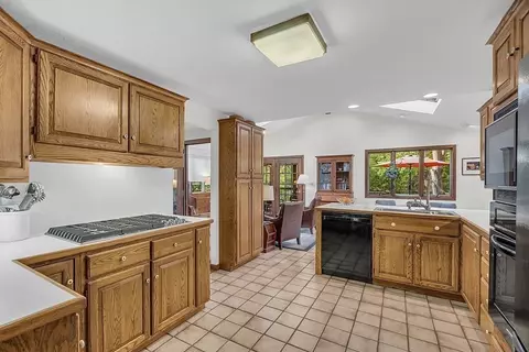 35 Berkeley Rd, Framingham, MA 01701 photo 15