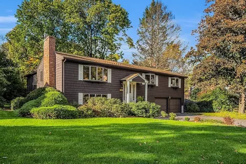 35 Berkeley Rd, Framingham, MA 01701 photo 2