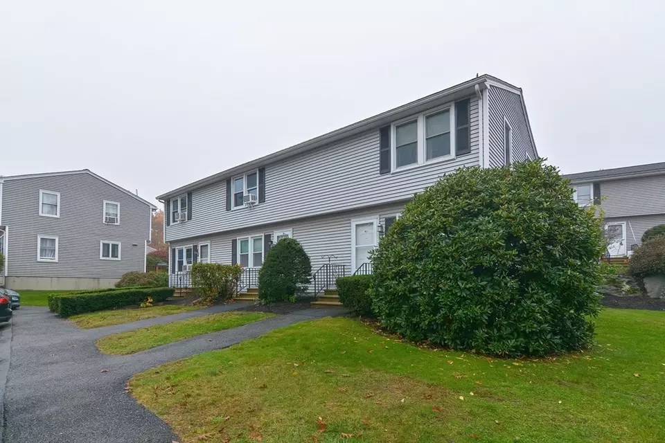 270 Sunderland Rd 8, Worcester, MA 01604 27 Photos Movoto