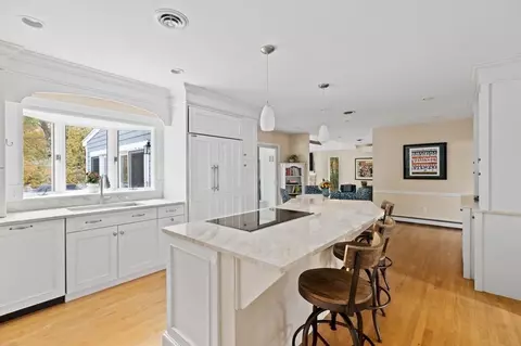 4 Oakcrest Rd, Hingham, MA 02043 photo 2