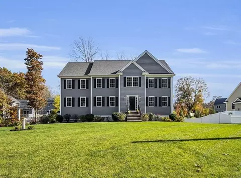 427 Middlesex Avenue Ext, Wilmington, MA 01887