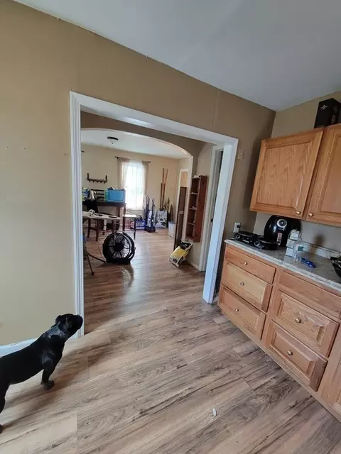 58 Ford St, Fall River, MA 02720 photo 5