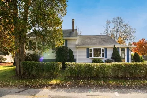 15 Libby Ave, Reading, MA 01867 photo 2