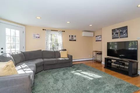399 Edgell Rd, Framingham, MA 01701 photo 6