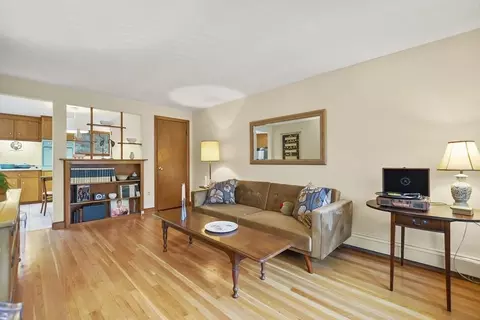 36 Longmeadow Rd, Beverly, MA 01915 photo 6