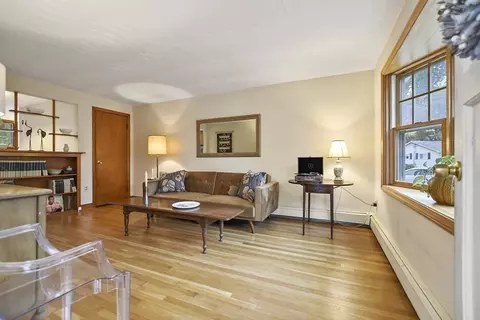 36 Longmeadow Rd, Beverly, MA 01915 photo 4