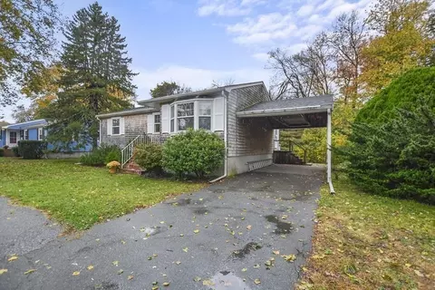 36 Longmeadow Rd, Beverly, MA 01915 photo 3