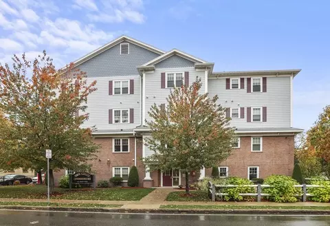 185 Essex Street Apt 2b 6 #2B, 6, Melrose, MA 02176