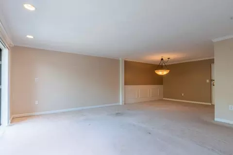 1 Summit Dr #46, Reading, MA 01867 photo 6