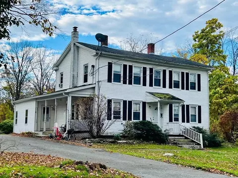 25 Jackson St, Belchertown, MA 01007