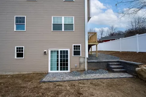 2 Papineau, Worcester, MA 01603 photo 24