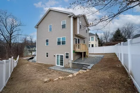 2 Papineau, Worcester, MA 01603 photo 25