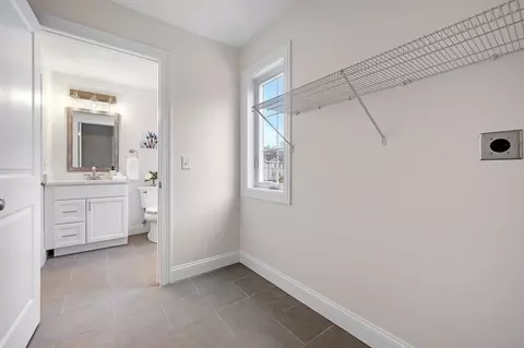 2 Papineau, Worcester, MA 01603 photo 30