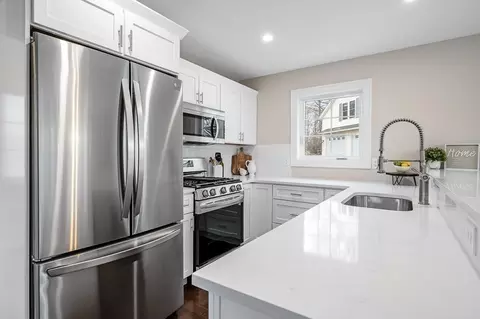 2 Papineau, Worcester, MA 01603 photo 9