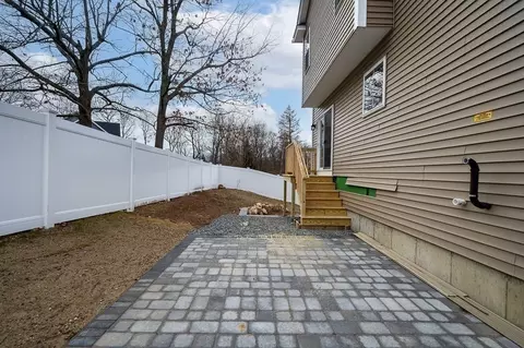 2 Papineau, Worcester, MA 01603 photo 26