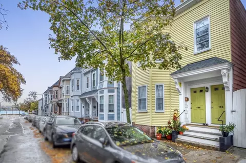 195-197 I St, Boston, MA 02127