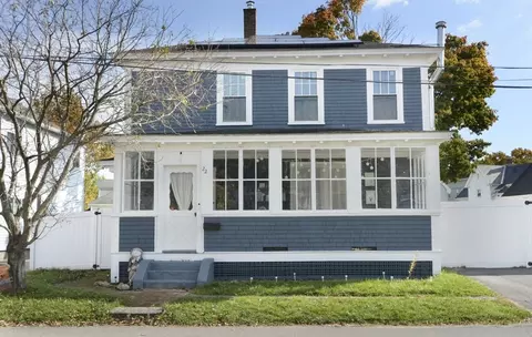 22 Matthew St, Fitchburg, MA 01420