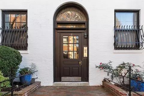 18 Medfield St UNIT 5, Boston, MA 02215