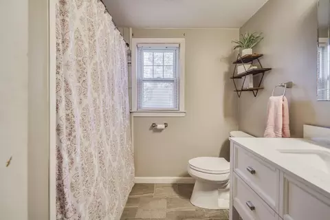 76 Wilshire Rd, Springfield, MA 01118 photo 19