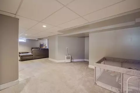 76 Wilshire Rd, Springfield, MA 01118 photo 22