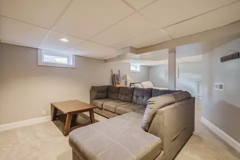 76 Wilshire Rd, Springfield, MA 01118 photo 24