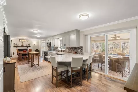 920 Johnson St, North Andover, MA 01845