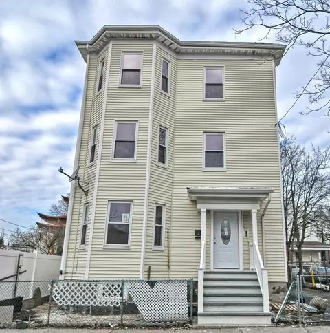 117 Park St, Dorchester, MA 02122