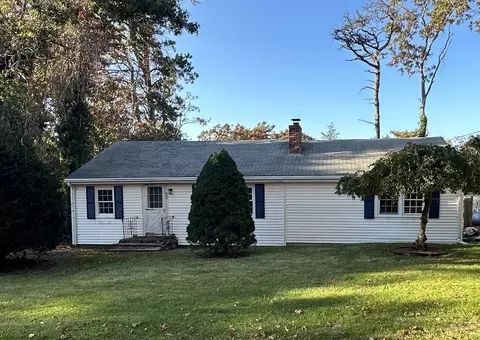 65 Melix Ave, Plymouth, MA 02360