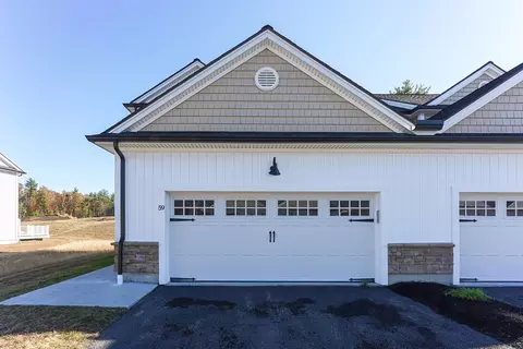 59 Compass Point Dr #59, Douglas, MA 01516
