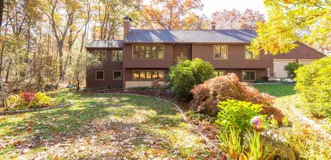 114 Thurlow St, Georgetown, MA 01833