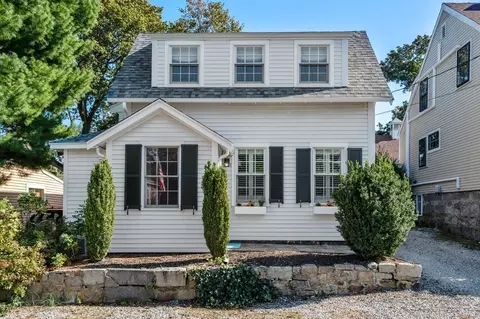 23 Green St, Hingham, MA 02043 photo 4