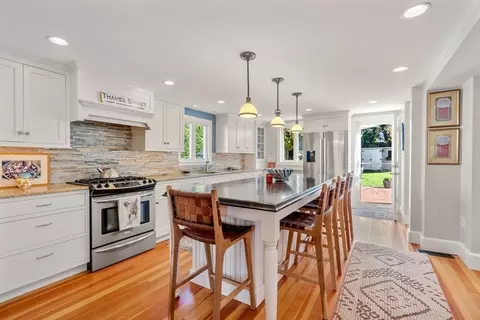 23 Green St, Hingham, MA 02043 photo 9