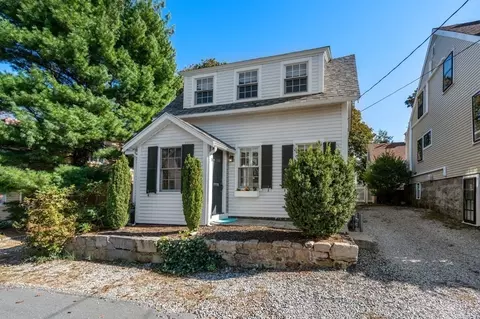 23 Green St, Hingham, MA 02043 photo 3