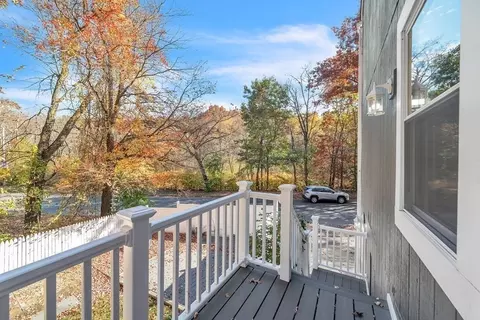 305 Denver St, Springfield, MA 01109 photo 37