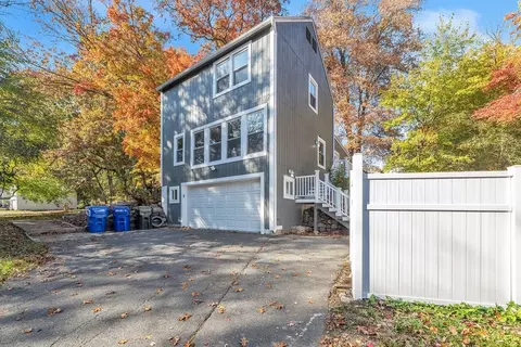 305 Denver St, Springfield, MA 01109 photo 5