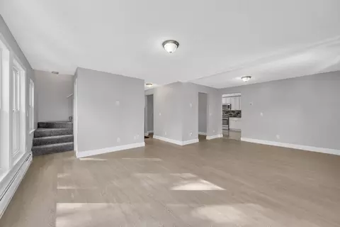 305 Denver St, Springfield, MA 01109 photo 19
