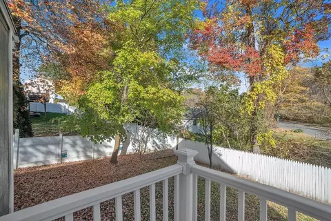 305 Denver St, Springfield, MA 01109 photo 38