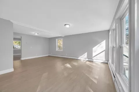 305 Denver St, Springfield, MA 01109 photo 15