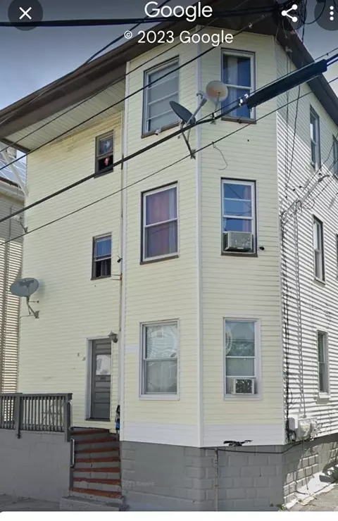 26 Ashley St, New Bedford, MA 02744