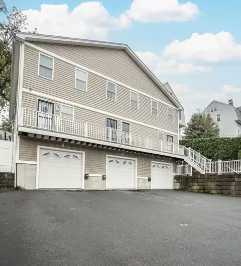 785 N Main St #2, Fall River, MA 02720