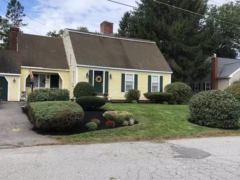 97 Arbor Rd, Lowell, MA 01852