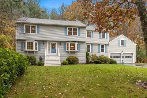 50 Granville Ln, North Andover, MA 01845