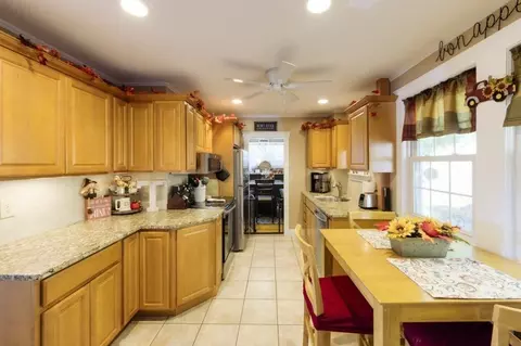5 Poniken Rd, Worcester, MA 01606 photo 14