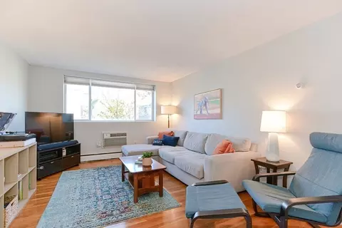 354 Market St #7, Brighton, MA 02135