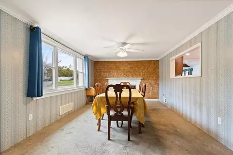 37 Macarthur Rd, Beverly, MA 01915 photo 15