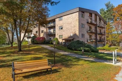181 Littleton Rd #324, Chelmsford, MA 01824