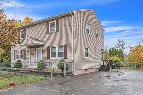 17-21 Lockwood Ave, Springfield, MA 01151