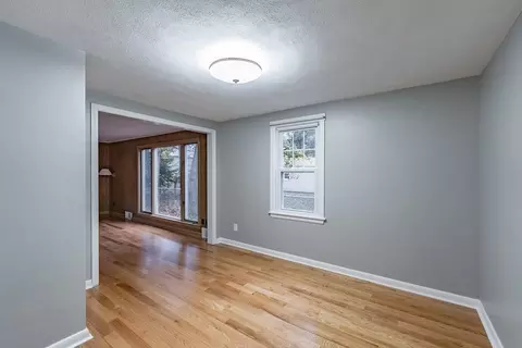 111 Mayflower Rd, Springfield, MA 01118 photo 13