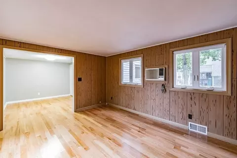 111 Mayflower Rd, Springfield, MA 01118 photo 11